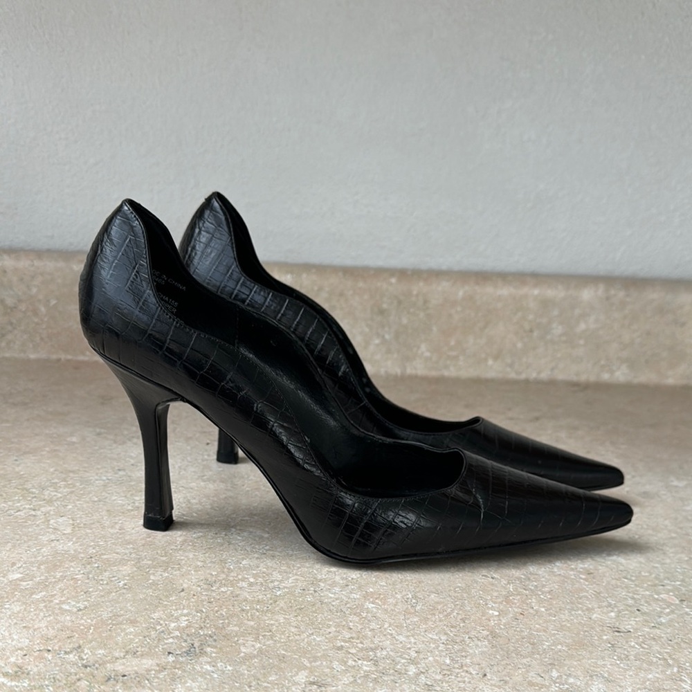 Tommy Hilfiger Black Croc-Embossed Women's Heels